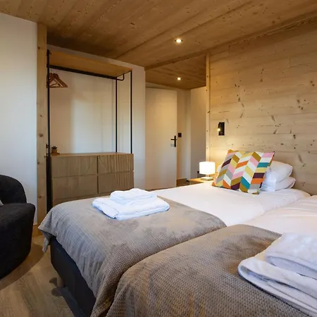 Mathilde Les Coches Saturday Changeover シャレー *