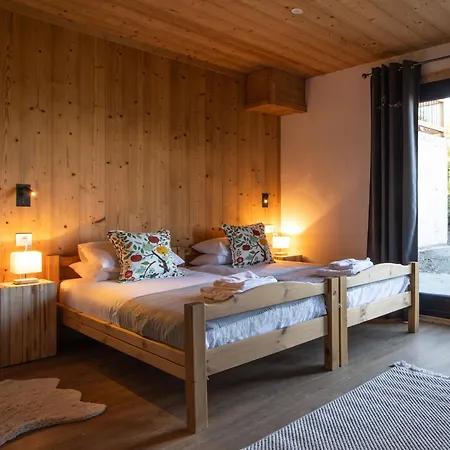 Mathilde Les Coches Saturday Changeover シャレー *